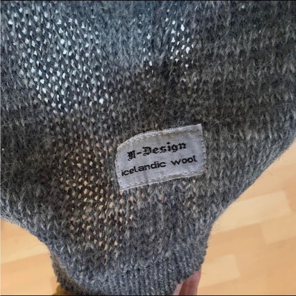 Wonderful Wool Sweater From Iceland In Heather Grey Shade - Picture 9 of 9